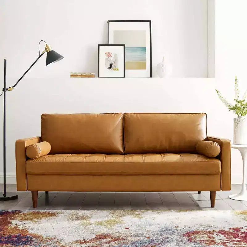 Divano in ecopelle imbottito color cuoio, stile Mid-Century Modern, 4 posti, struttura in legno